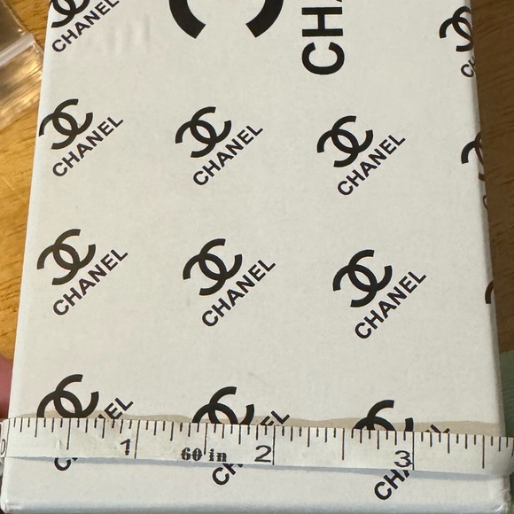 CHANEL-EMPTY BOX - Picture 4 of 4
